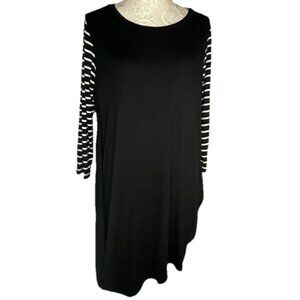Comfy USA M Oversize Tunic Tee Shirt Dress Pockets Black White Asymmetric Lagen